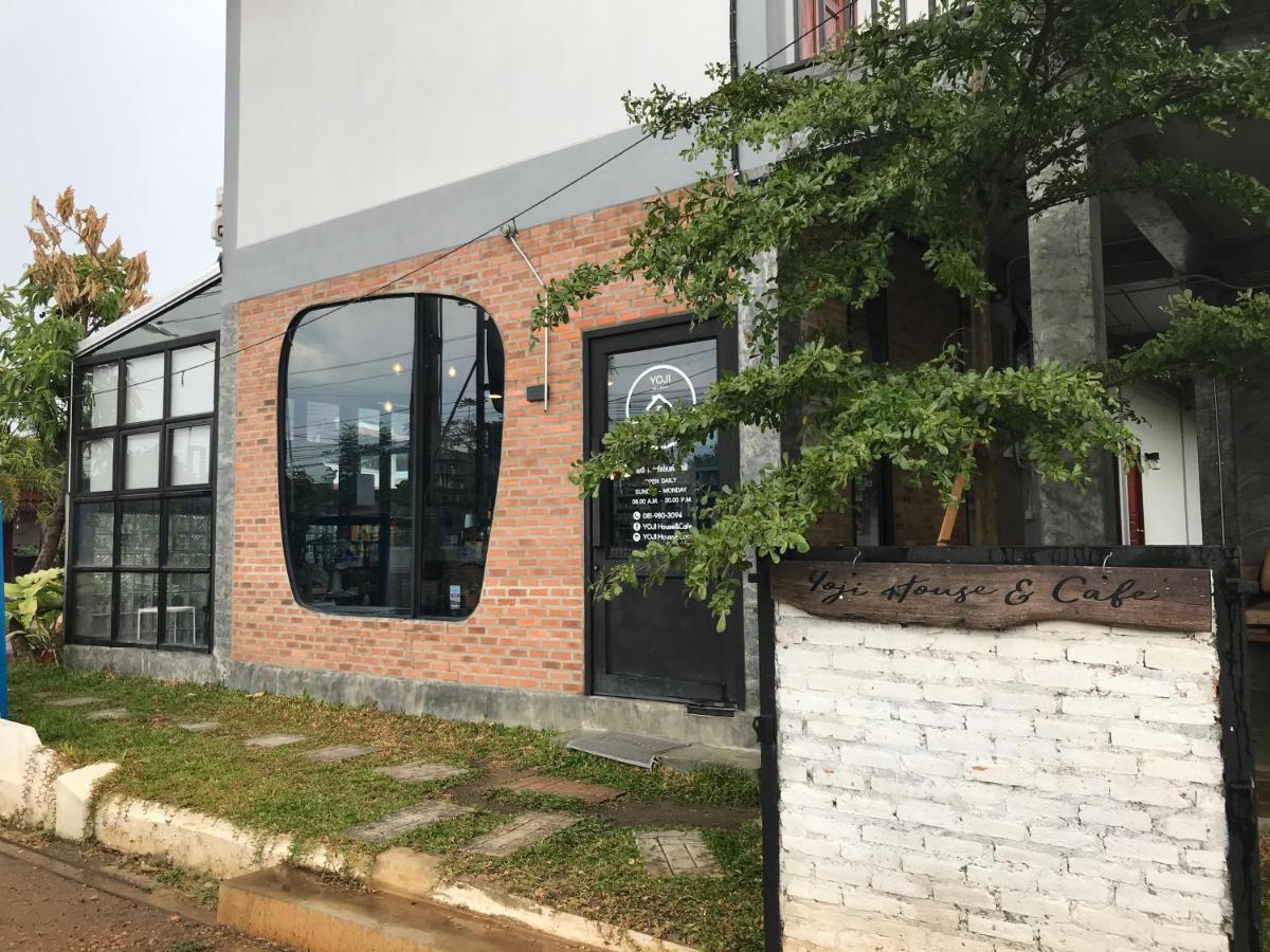 Yoji House And Cafe Vandrarhem Ban Wiang Exteriör bild