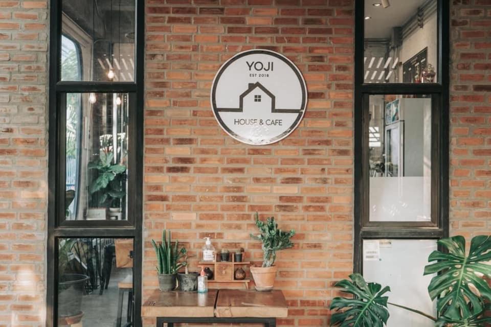 Yoji House And Cafe Vandrarhem Ban Wiang Exteriör bild
